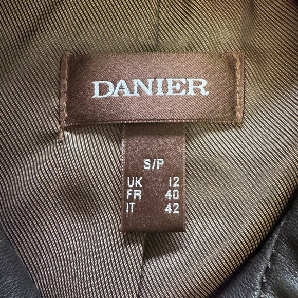 Danier Dark Brown Leather Jacket - Picture 9 of 12
